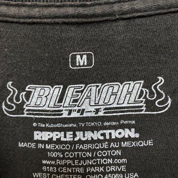 Bleach Ichigo Tshirt size medium - Picture 4 of 4
